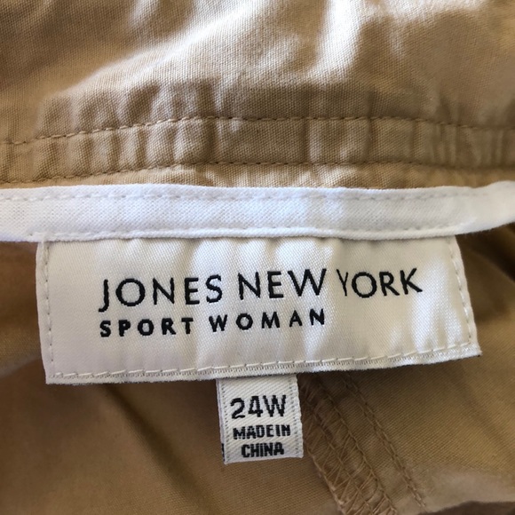 JONES NEW YORK WOMAN size 24W Khaki Crop Pant Zip-Front + Tie waist Flat Front - Picture 7 of 14